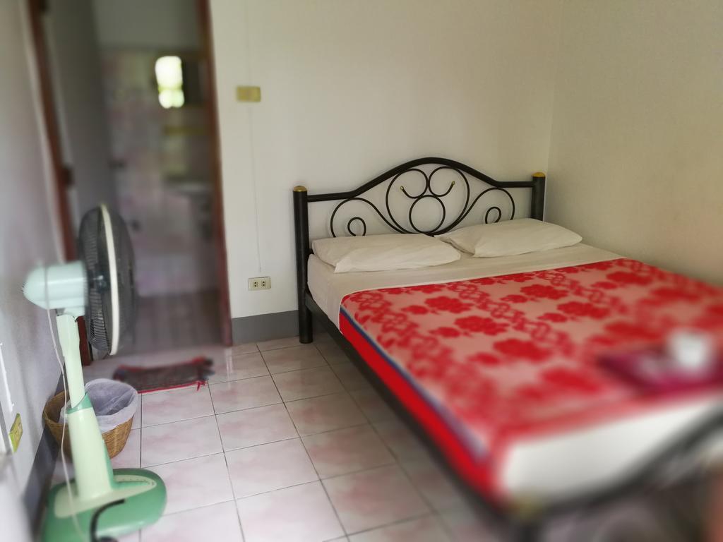 Baan Bua Guest House Csiangraj Kültér fotó