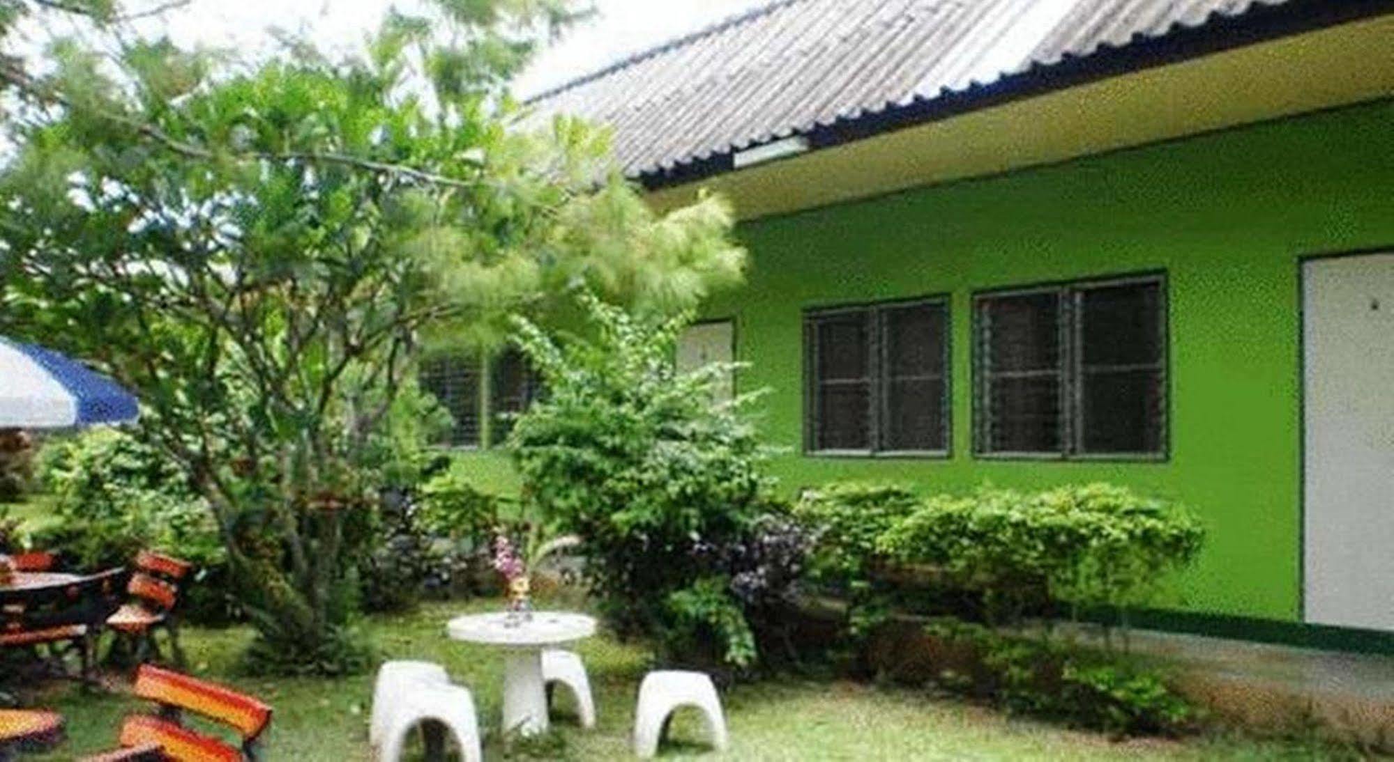 Baan Bua Guest House Csiangraj Kültér fotó